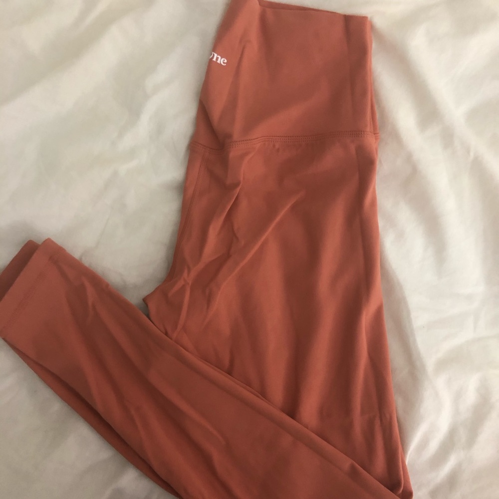 Muses only toward the destination size 6 orange